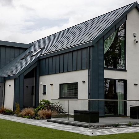 Dafarn Newydd Studio Llangefni Exterior foto